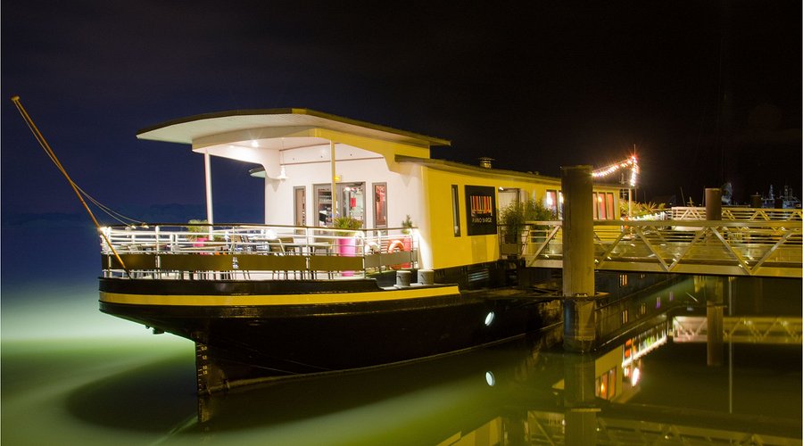 Le Piano Barge